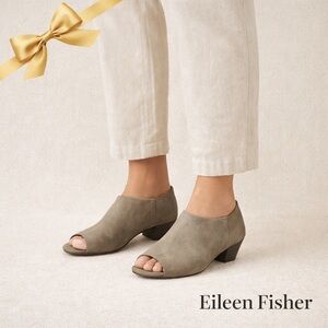 Eileen Fisher Gray Suede Peep Toe Sandals Size 8